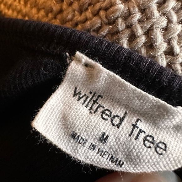 Wilfred Aritzia Free Ribbed Midi Tank Dress Black | Minimalist Capsule Wardrobe - Picture 2 of 3